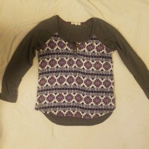 Long Sleeve Aztec Pattern Blouse - size large